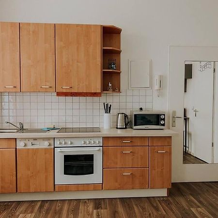 Unser Sonniges Apartment Mit Wlan, Netflix, Xbox Magdeburg Ngoại thất bức ảnh